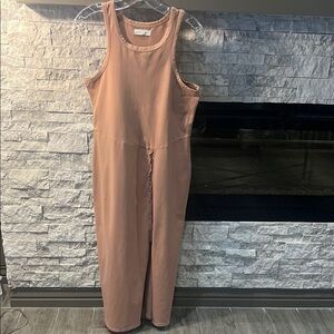 Cleo + Wolf Blush/Tan Maxi Summer dress with lace trim accent size Large